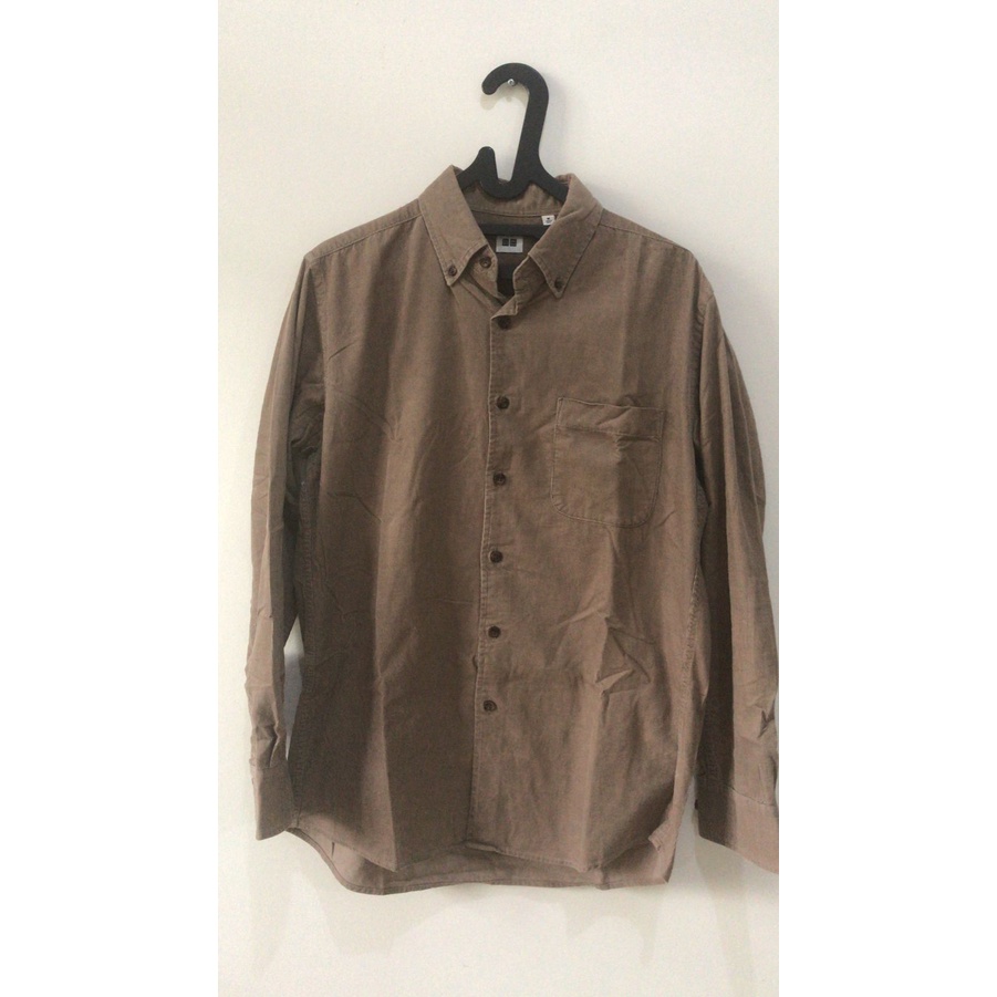 Kemeja Laki-laki Berkerah Lengan Panjang Merk UNIQLO ORIGINAL - Baju Cowok Pakaian Atasan Formal Pri