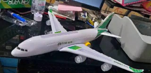 sofi.id MAINAN PESAWAT/MUSIK/LAMPU BATERAI BOX CITILINK