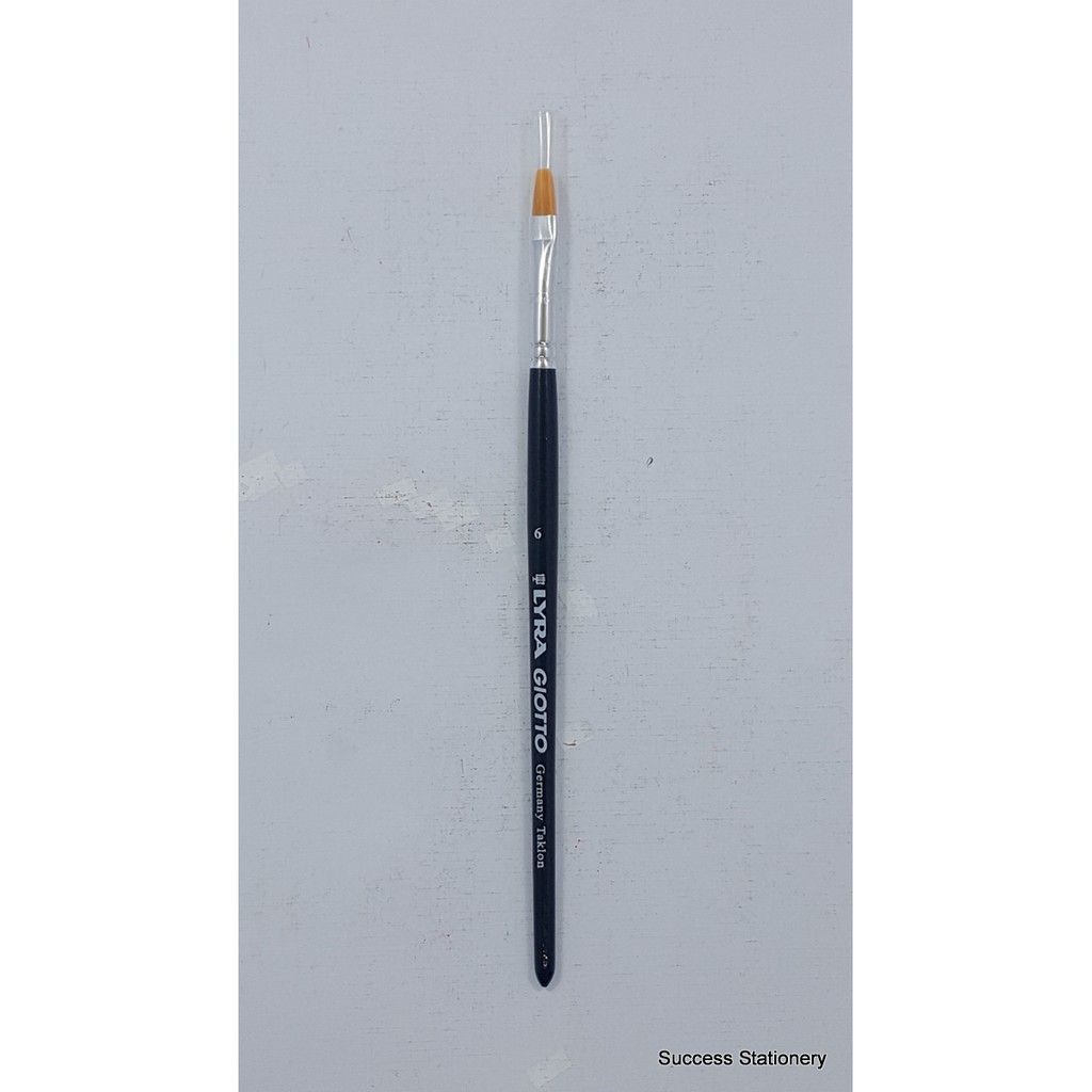 

LYRA BRUSH FLAT 06