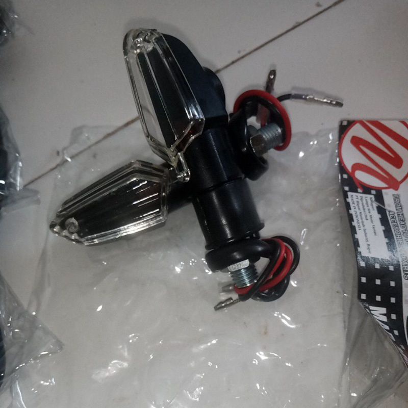 sein belakang variasi vario 125 vario 150 cb150r cbr 150 adv turn signal led