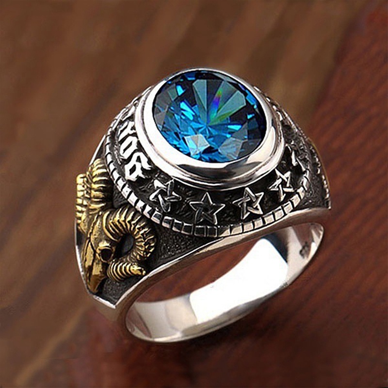 Cincin Emas Desain Bulan Kucing Aksen Sapphire Gaya Punk