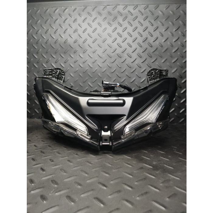 Reflektor Mika Lampu Depan Honda CBR 150R K45R CBR 250RR K64J