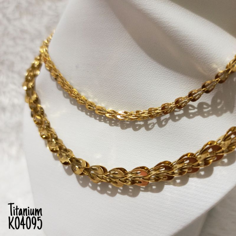 Kalung Titanium Rantai Ekor Merak 45cm Gold K04095