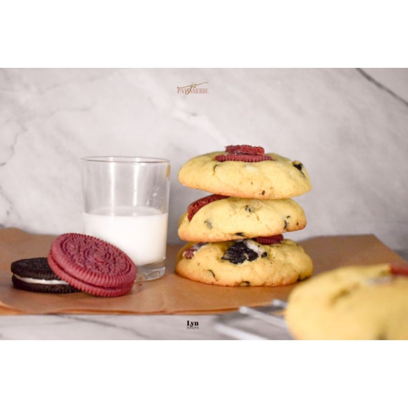 

Cookies and Cream (American Style Cookies)