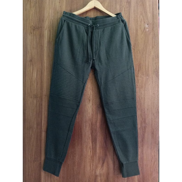 Celana Jogger original branded  Divided