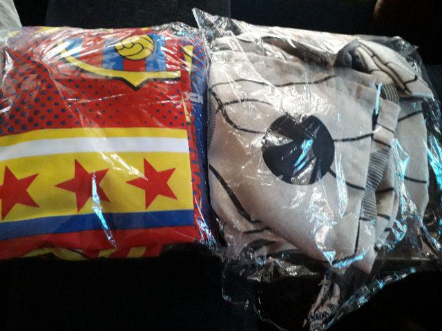 Gorden Tirai Motif Club Bola Mu Barca Juve Hitam Merah/ Ukuran Panjang 210 Cm Lebar 140 Cm. Smokring