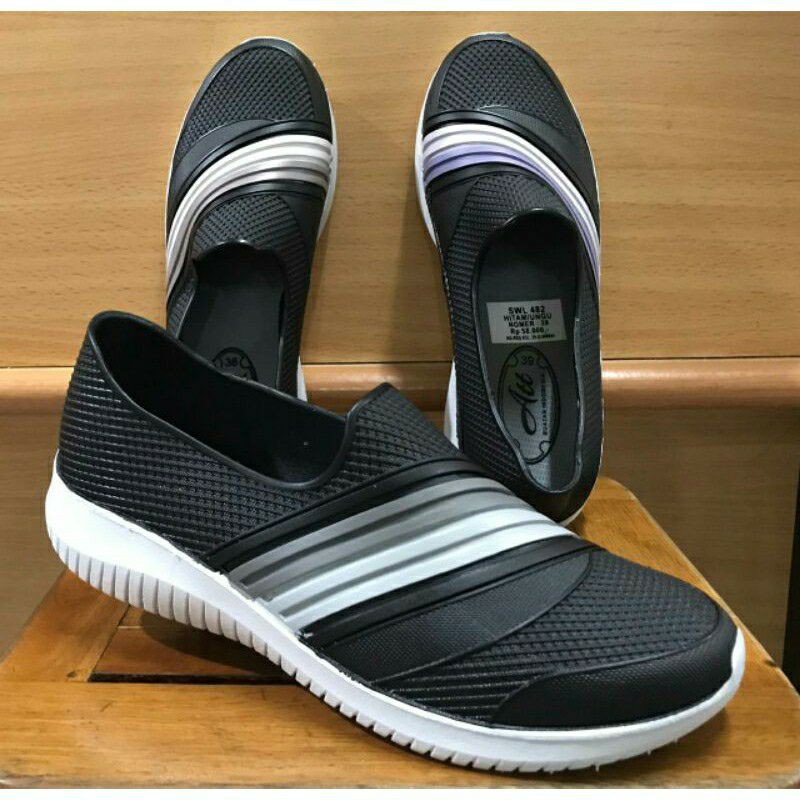 (COD) TERMURAH Sepatu Karet Wanita Santai Slip On ATT SWL 480