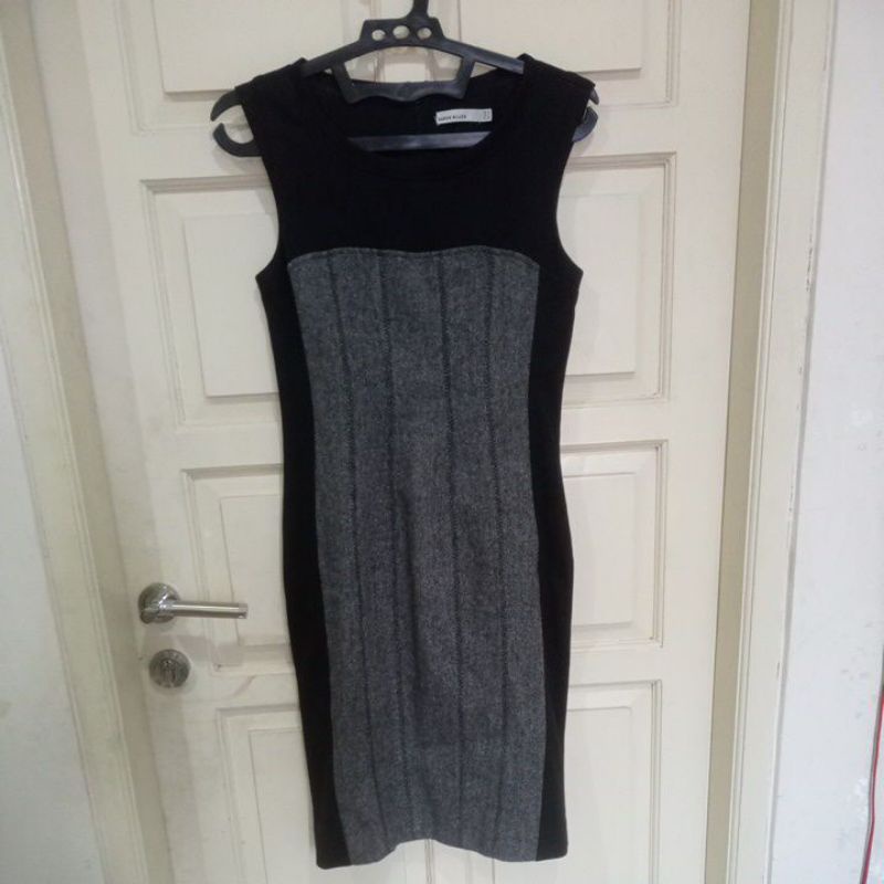 Preloved Karen Millen Black Gray Dress