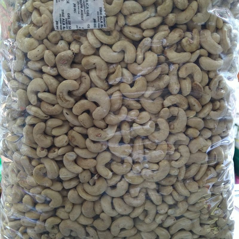 

Kacang Mede Mete Mentah Super Utuh 100gr