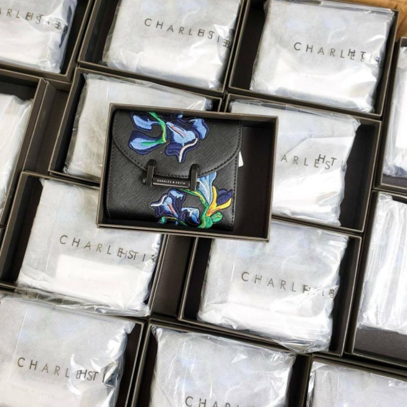 CK WALLET X VAN GOGH BEST SELLER