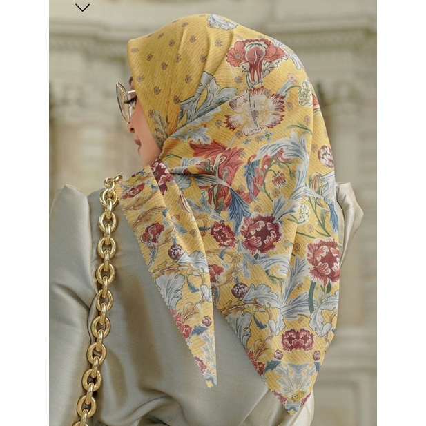 Royale series yellow  Buttonscarves