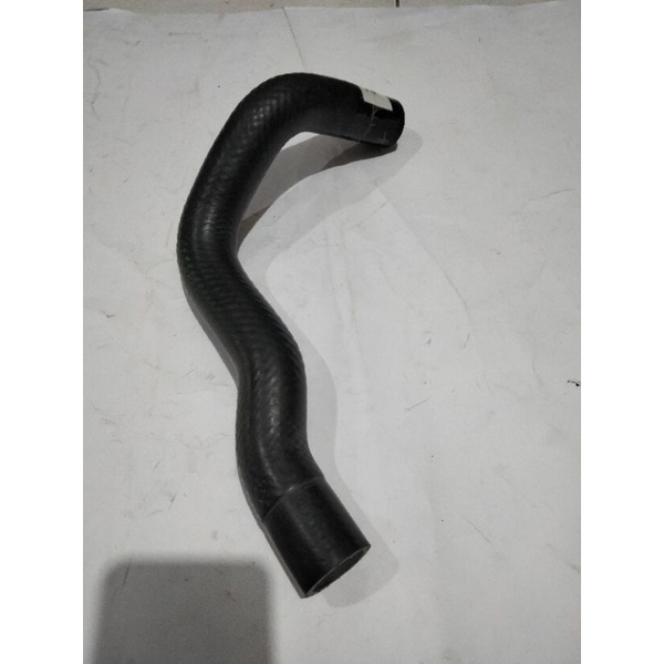selang radiator sigra 1200 cc bawah ori