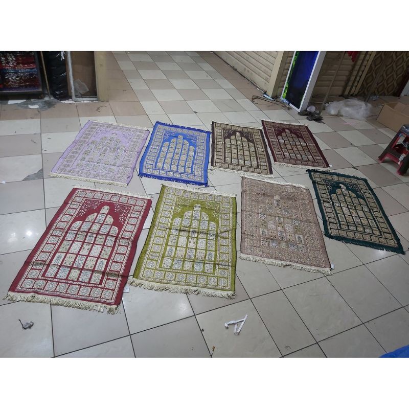 sajadah saboln chenile rumbai tambang turkey motif kotak /sajadah souvenir