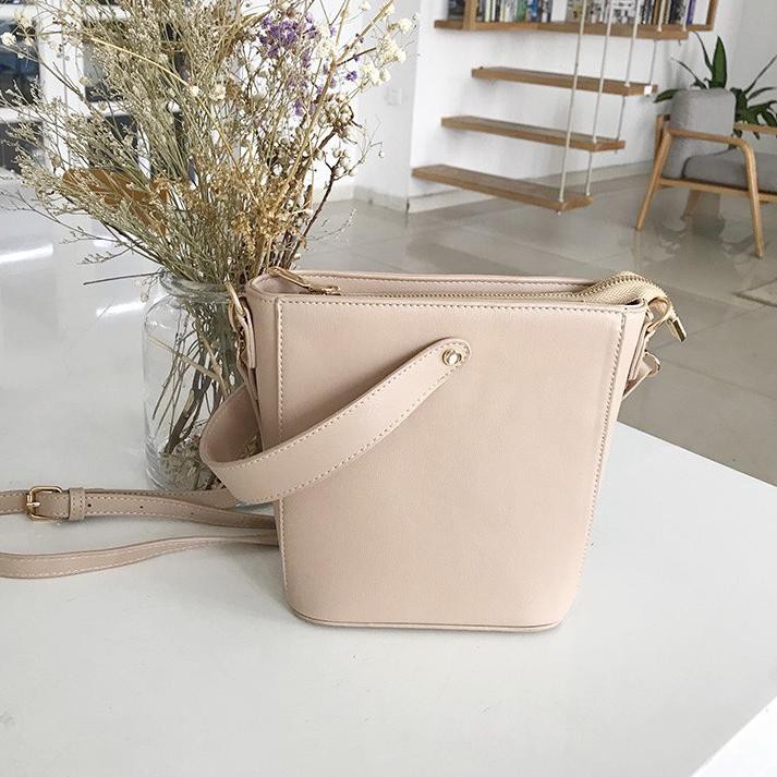 27C Amanda Tas Selempang Sling Bag Santai 
