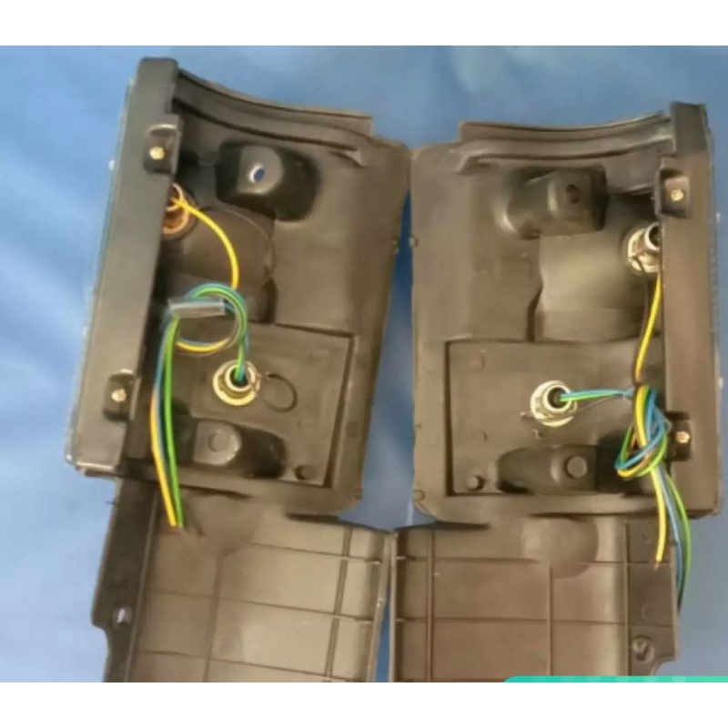 LAMPU SEN ASSY FUSO FIGHTER SEPASANG