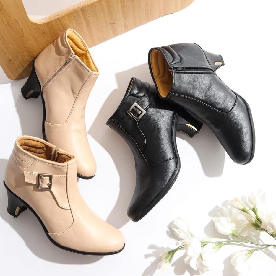 (HARGA TERMURAH) MONTELLA - Sepatu Boots Adena