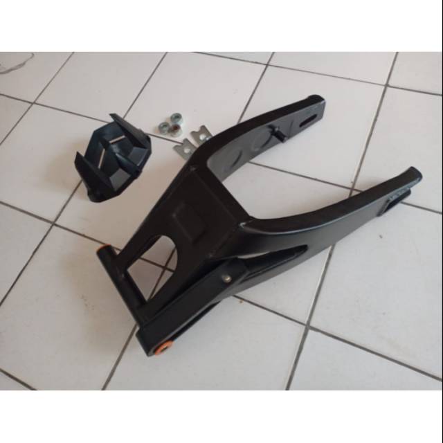swing arm RD RACING model R-15 untuk motor CB 150r old& CB 150r new