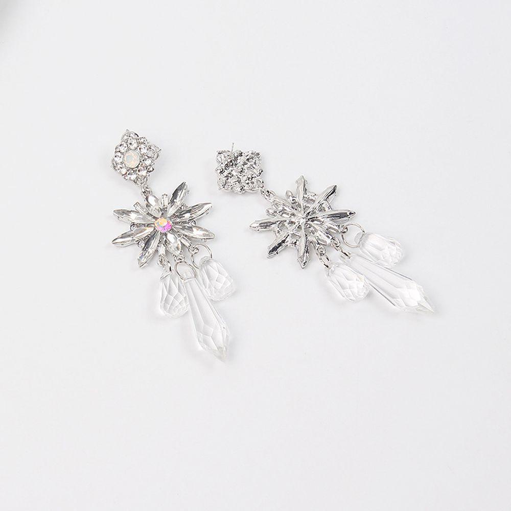 Anting Snowflake Agustina Gadis Salib Fashion Temperamen Gaya Korea Ear Studs