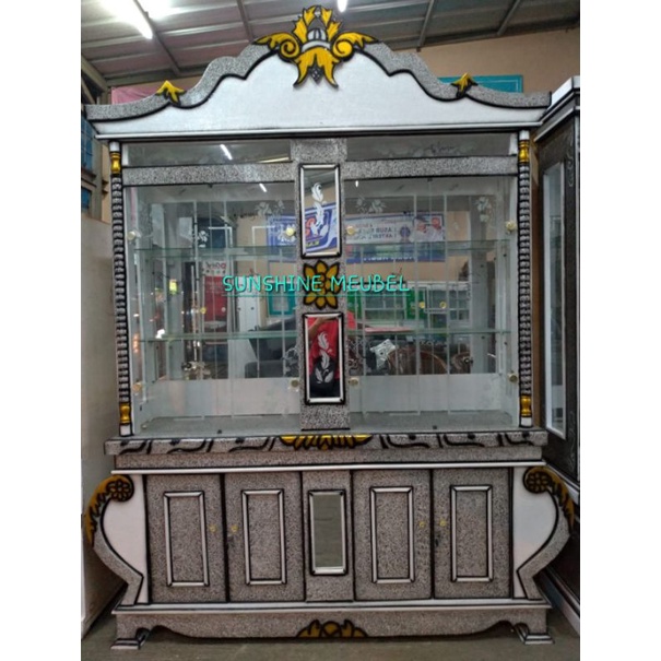 LEMARI PAJANGAN KACA MINIMALIS 4 PINTU