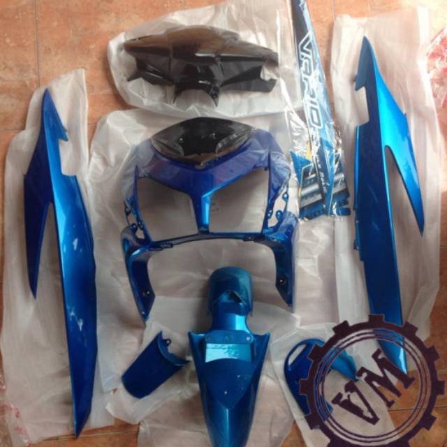 Set cover body full body halus HONDA VARIO 110 old lama karbu warna biru hitam + striping