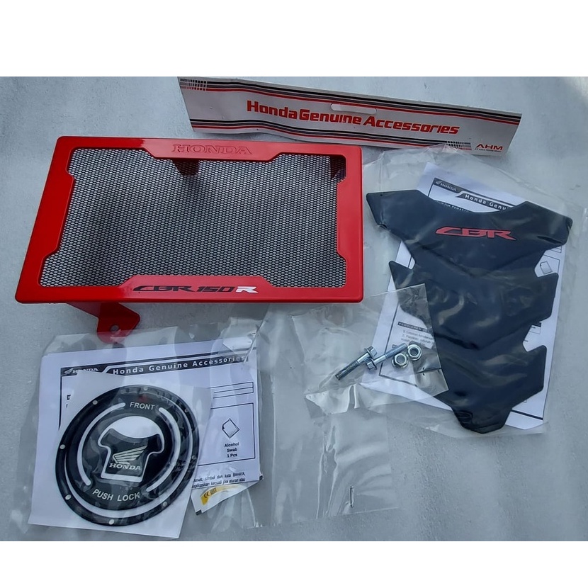 Cover Radiator CBR Old 150R k45 Original AHM Cover Radiator, Emblem Tank Pad,dan Emblem Tutup Tank 2014,2015,2016