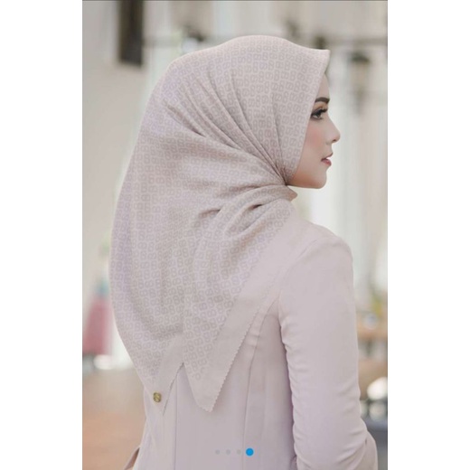 Buttonscarves Tapis Butter