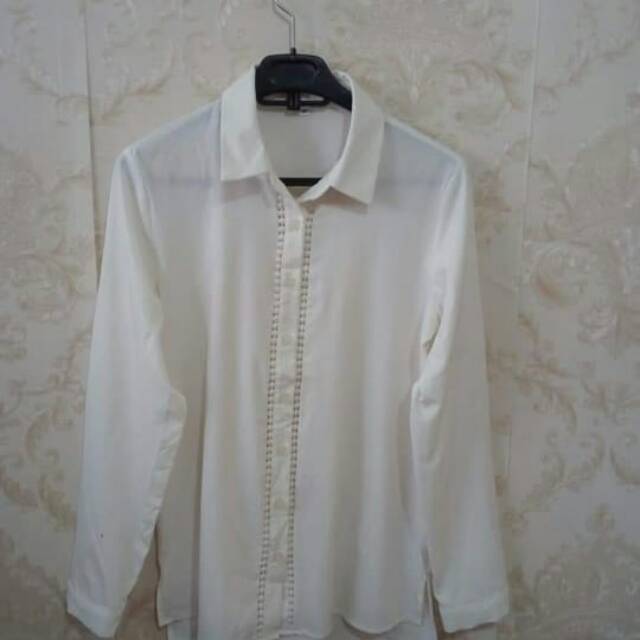Kemeja Putih Sifon lengan panjang