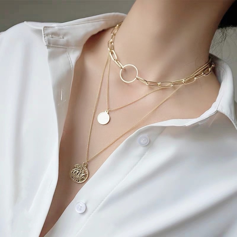 Kalung Rantai Choker Model Double Layer Aksen Koin Warna Emas Gaya Vintage Untuk Wanita