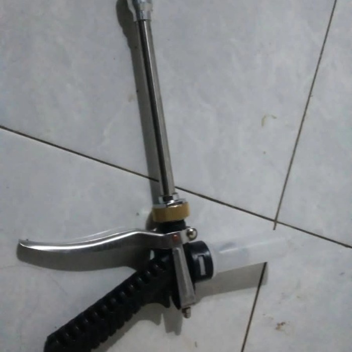 sprayer gun ada tempat sabun
