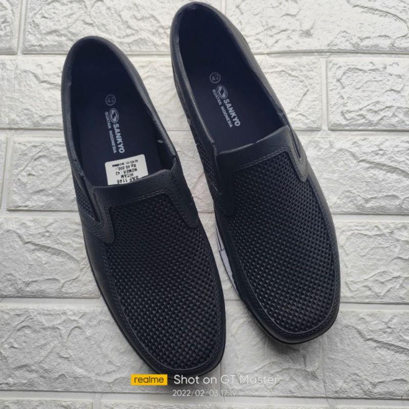 sepatu pria sankyo karet sepatu slop slip on