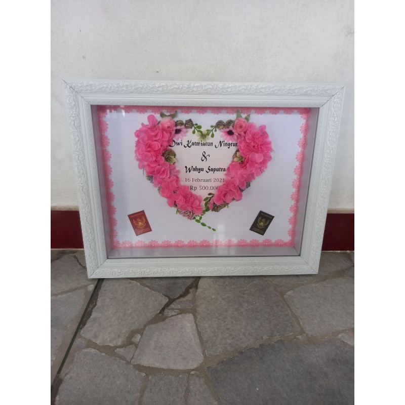 BINGKAI MAHAR PERNIKAHAN BENTUK LOVE
