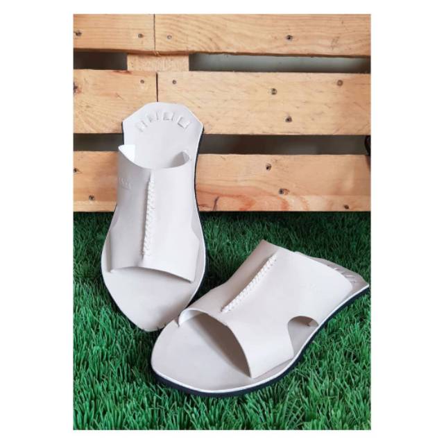 Sandal Model Terompah Nabi SAW - Type Cocop Putih Gading