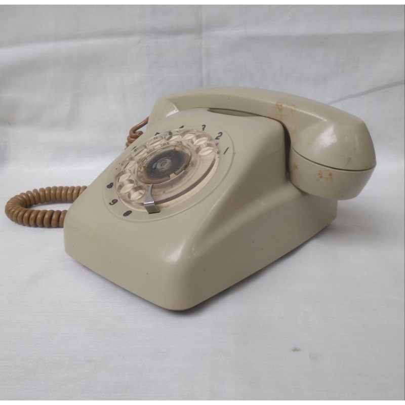 pesawat telepon kabel putar jadul antik unik vintage lawas kuno langka klasik