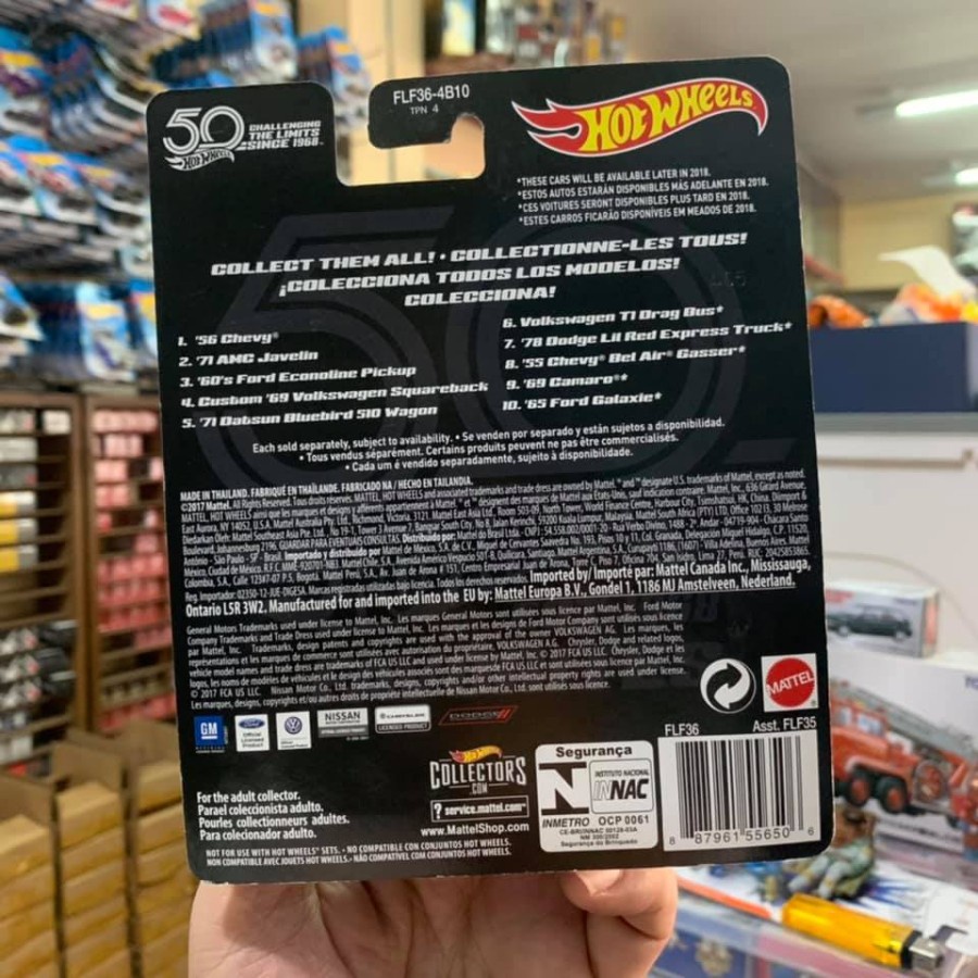 Hotwheels Premium Street Fighter Hiway Hauler