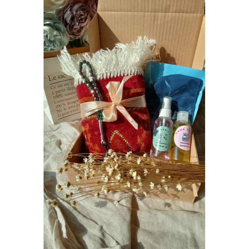 Hampers lebaran Hampers IdulFitri hampers sajadah gift Hampers lebaran Hampers IdulFitri hampers sajadah gift