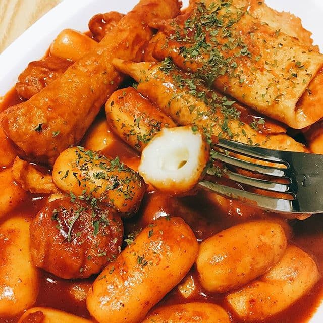 

Spesial - Double Cheese Tteokbokki Set Small. Ricecake Dengan Isi Keju Lumer - Basic