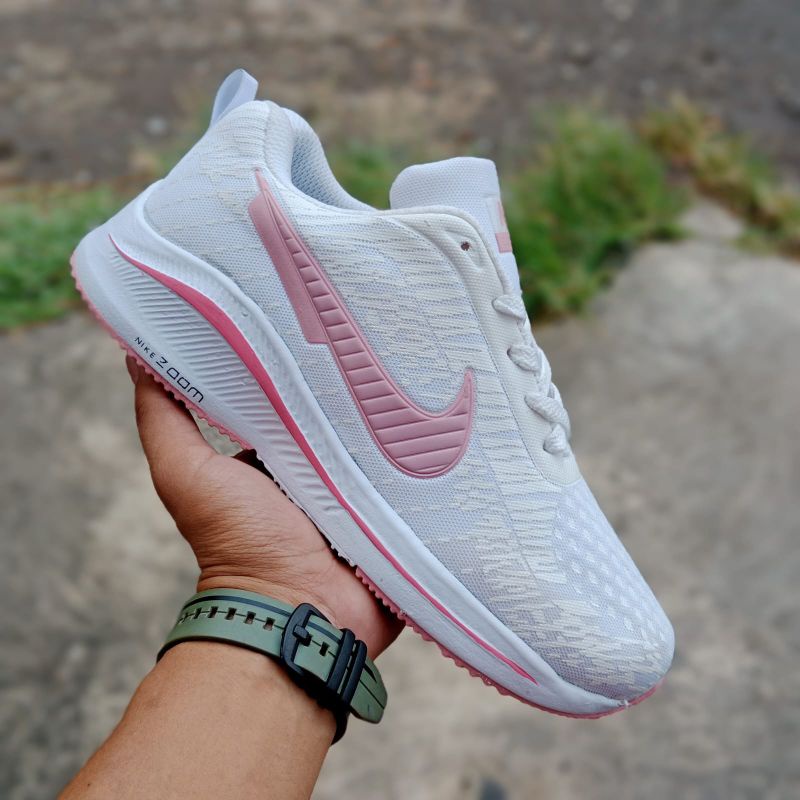 sepatu olahraga wanita nike zoom sepatu running wanita