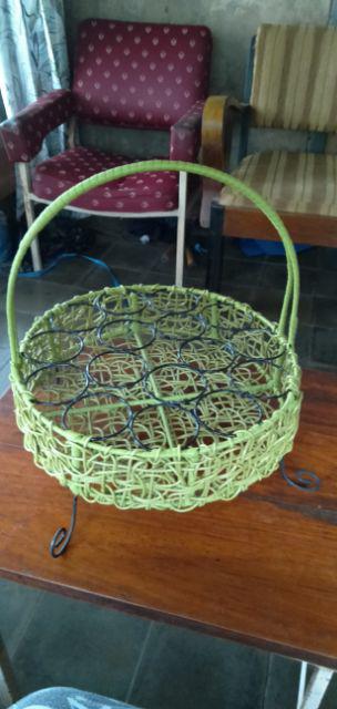 Tempat Aqua Gelas Bentuk Bulat - Tempat Aqua Rotan Sintetis 16 Cup - Tempat Air Mineral Rotan Cup 16