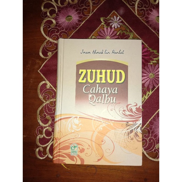 Buku bekas.Bacaan Islami. ZUHUD Cahaya Qalbu.Banjarmasin