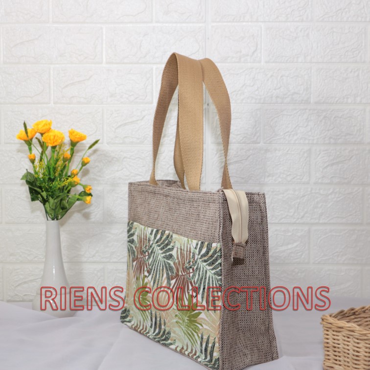 RIENS COLLECTIONS. TAS KANVAS TAS GONI SINTETIS KOMBINASI KANVAS MOTIF FLORAL PALM COKLAT