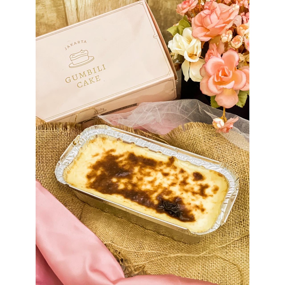 

GUMBILI CAKE UKURAN SEDANG 10CM x 20CM