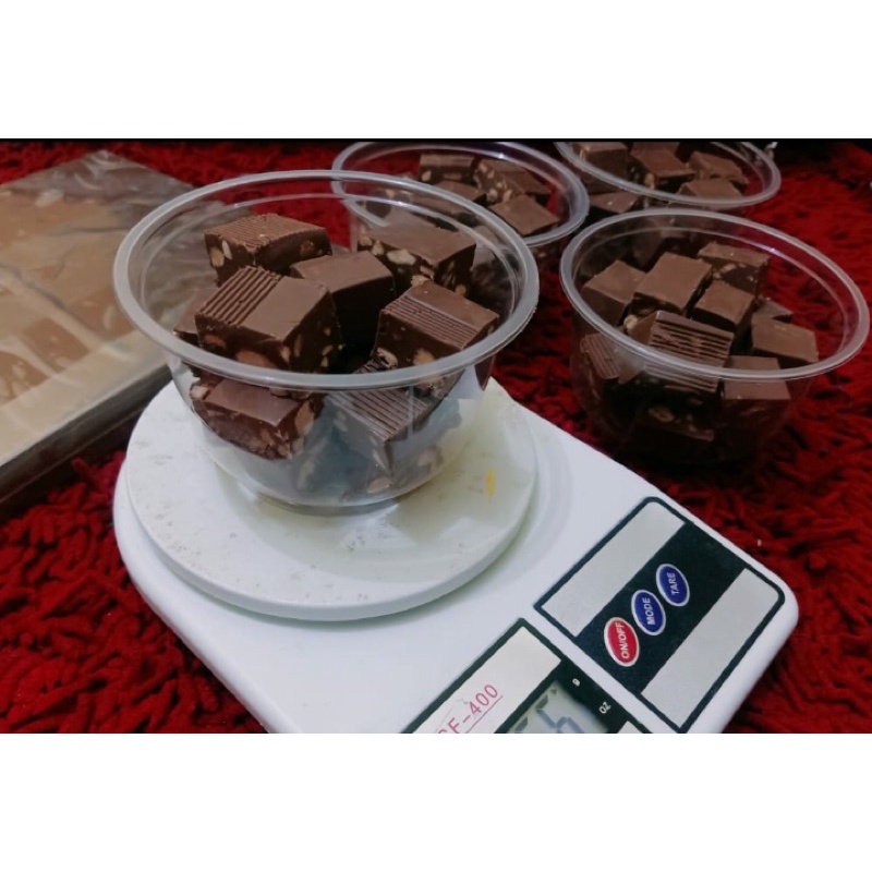 

coklat blok patahan silverquen ukuran 250grm