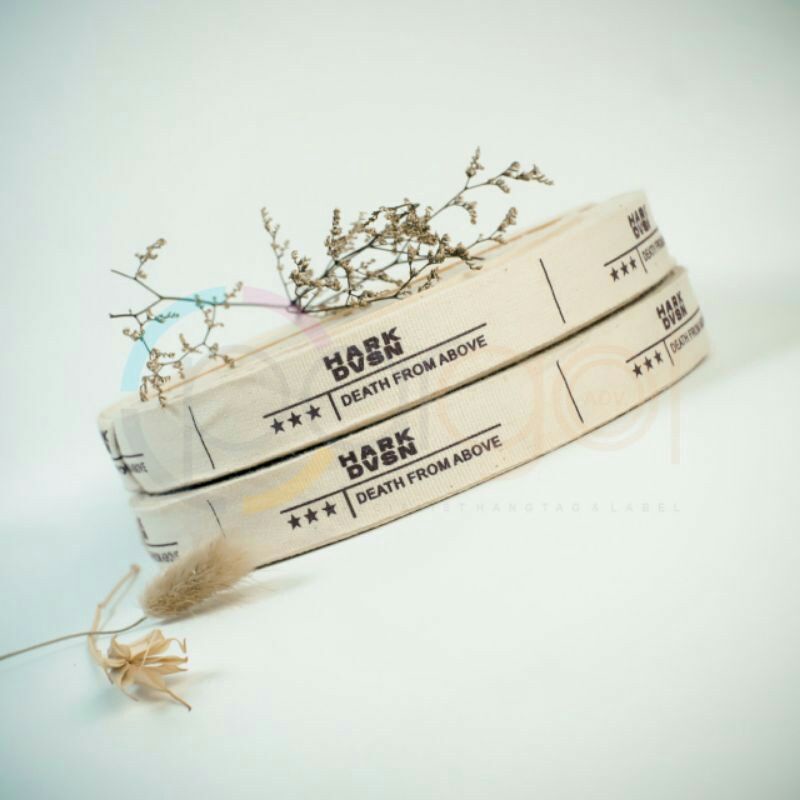 

LABEL BAJU 2CM KATUN PITERBAN MINIMAL ORDER 1ROLL PANJAANG BAHAN 65METER FREE DESIGN PO 2-5HARI / LABEL MURAH / LABEL CELANA / LABEL HIJAB / MURAH LEBAY