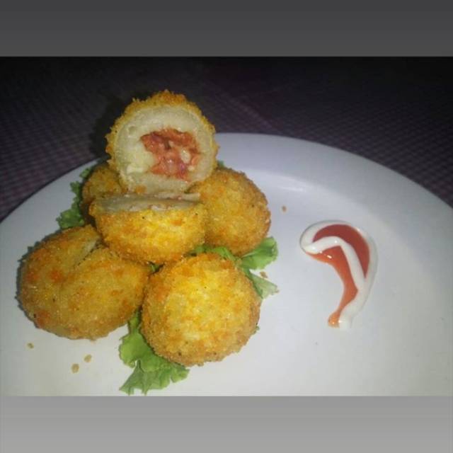 

CIPY ( Cilok Crispy ) isi sosis