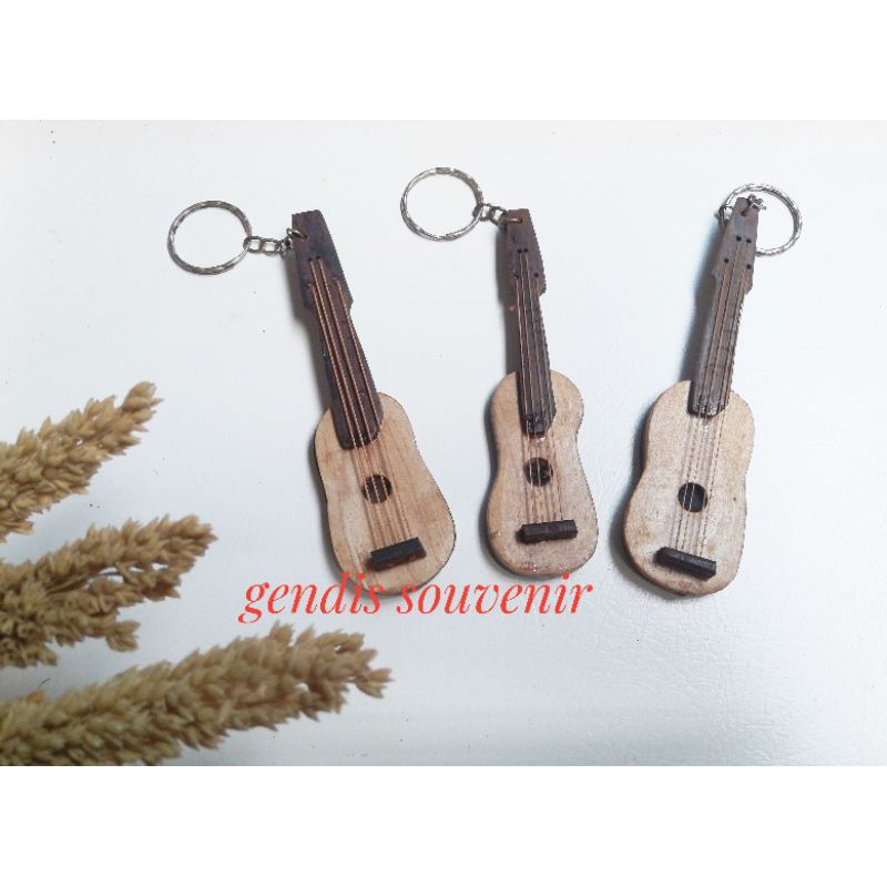 GANTUNGAN KUNCI GITAR KAYU RUSTIC - GANTUNGAN KUNCI UNIK - SOUVENIR KAYU - GANTUNGAN KUNCI