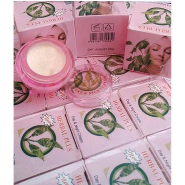 CREAM HERBAL PLUS DAY &amp; NIGHT ready stok