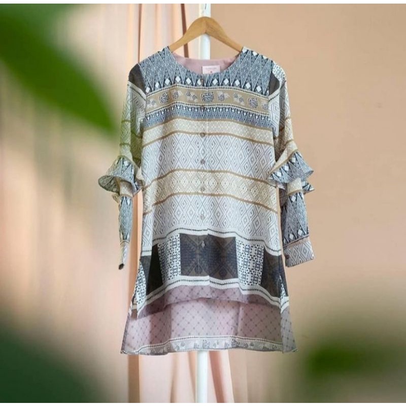 Bayur Top, Riamiranda preloved like new