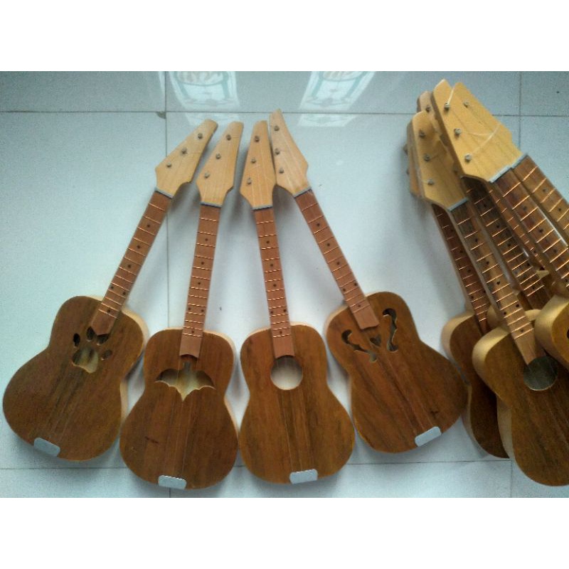 KENTRUNG PARE BACK SIDE KAYU / UKULELE PARE COD