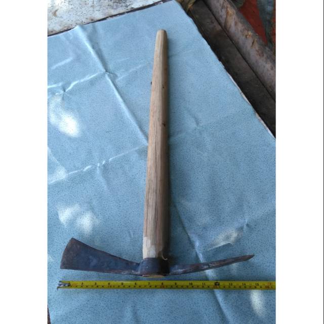 Blencong pandai kecil dan gagang linggis tanah dodos