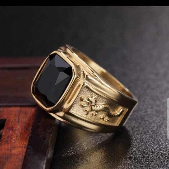 Cincin  Pria Batu Hitam Naga